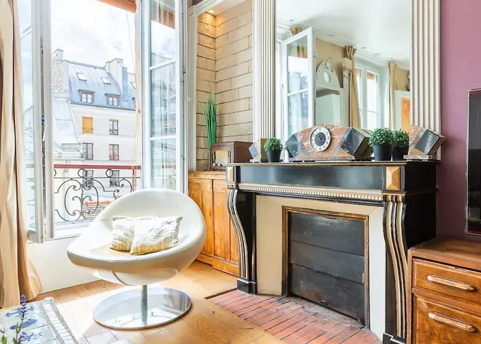 3p Baroque With Rooftop View Apartamento