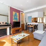 Διαμέρισμα 3p Baroque With Rooftop View *