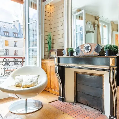 3p Baroque With Rooftop View Daire