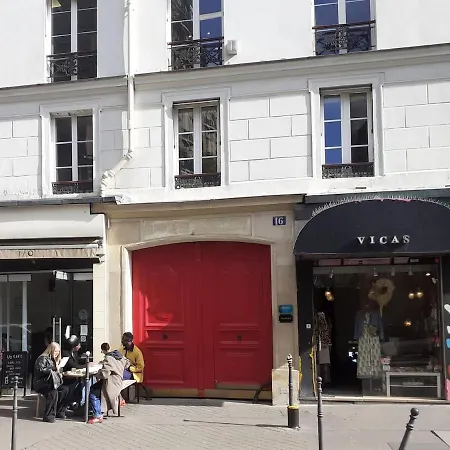 3p Baroque With Rooftop View Daire Paris