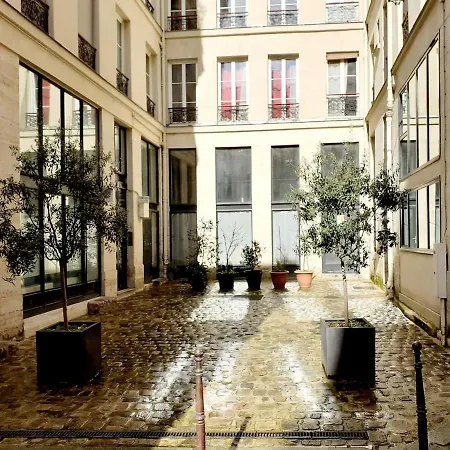 3p Baroque With Rooftop View Appartement *