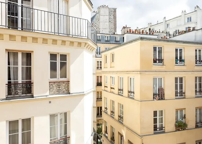 3p Baroque With Rooftop View *