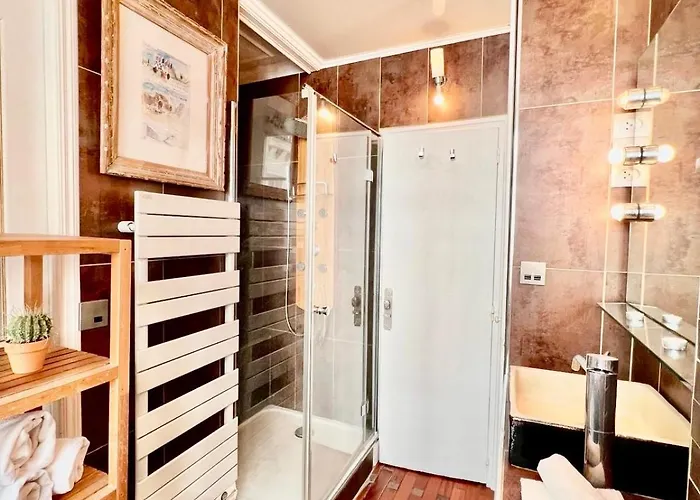 3p Baroque With Rooftop View * Parijs