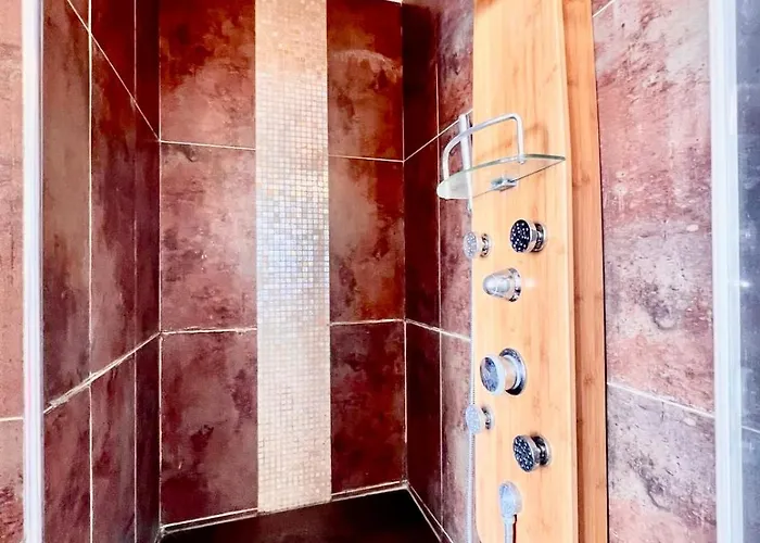 3p Baroque With Rooftop View *