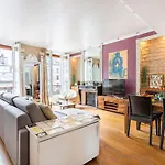 3p Baroque With Rooftop View Apartamento
